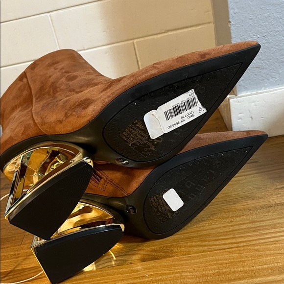 Gianni Bini Women’s Architectual Wedge Booties Brown Suede Size 7.5 - Picture 6 of 6